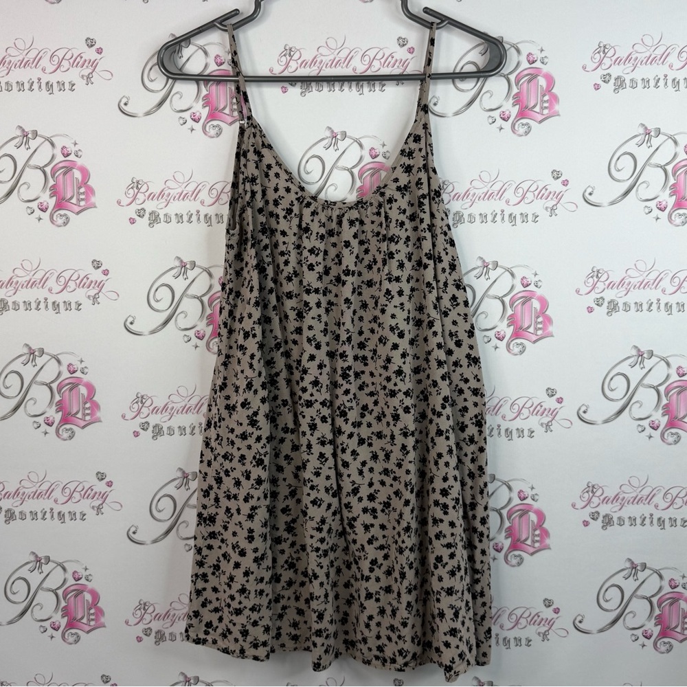 Forever 21 mini dress or long top flowers Black tan Floral Mini Dress